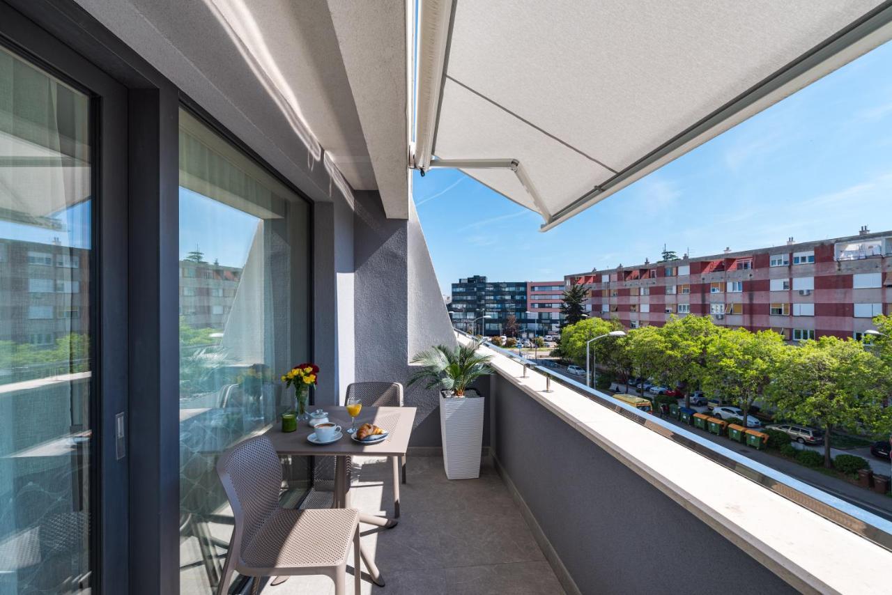 D-Apartment - With Garage And Balcony Zadar Exterior photo