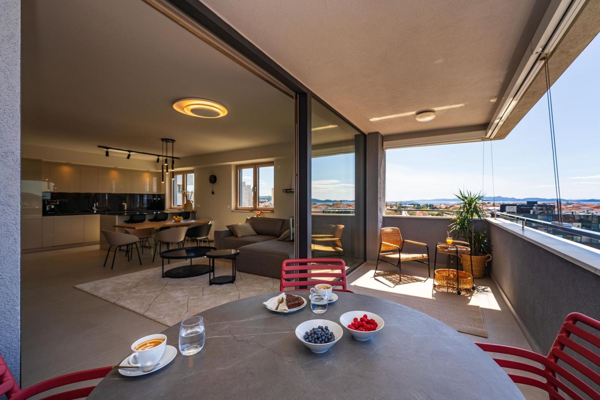 D-Apartment - With Garage And Balcony Zadar Exterior photo