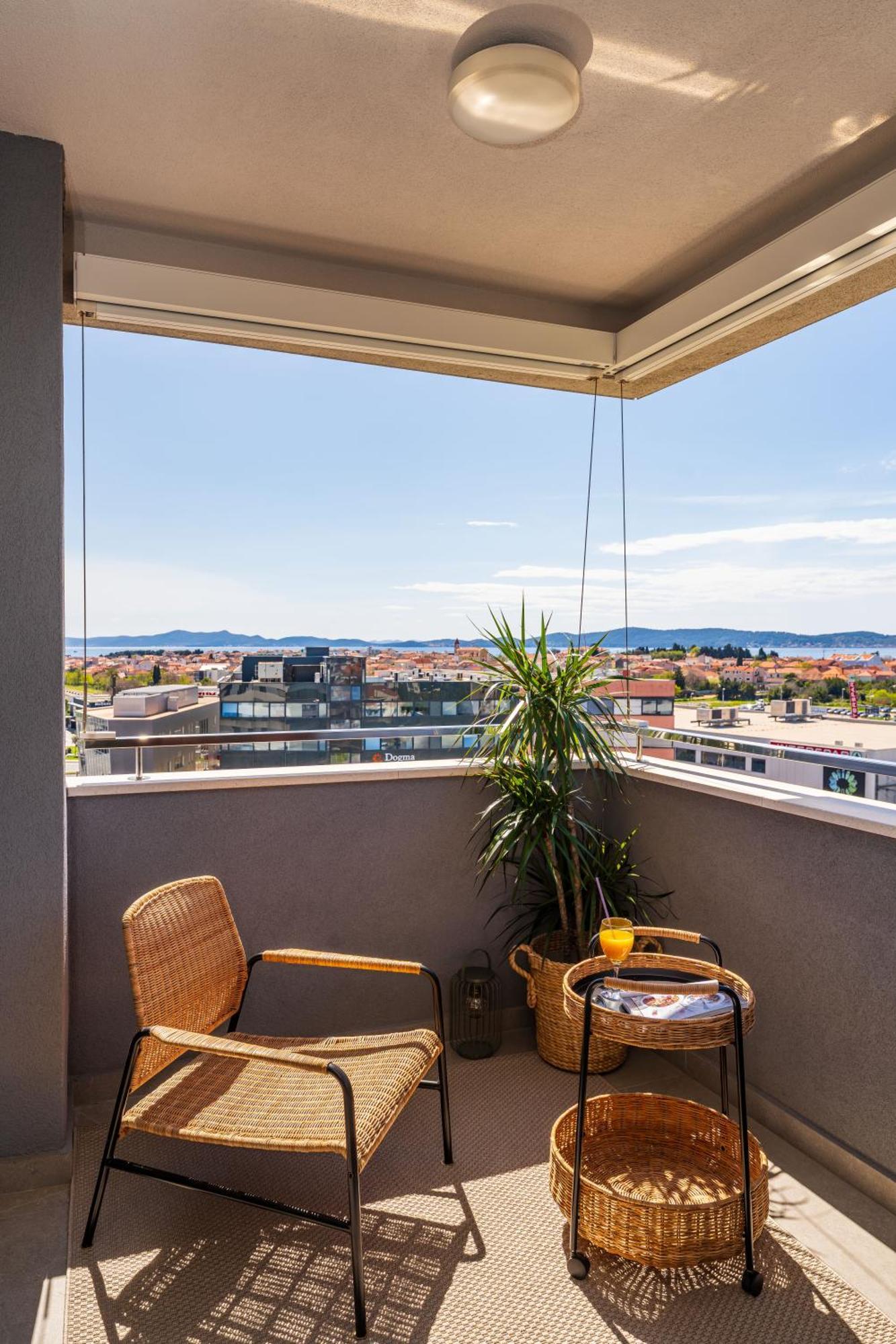 D-Apartment - With Garage And Balcony Zadar Exterior photo